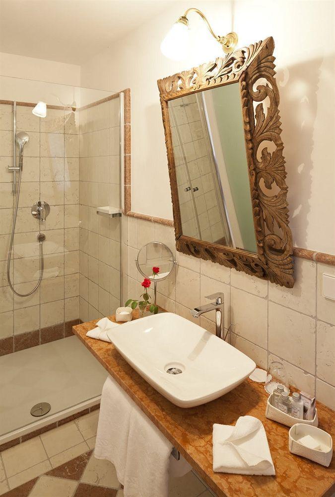Ottmanngut Suite And Breakfast Мерано Екстериор снимка