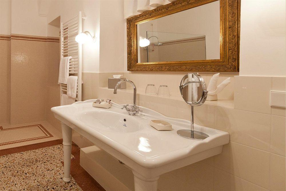 Ottmanngut Suite And Breakfast Мерано Екстериор снимка