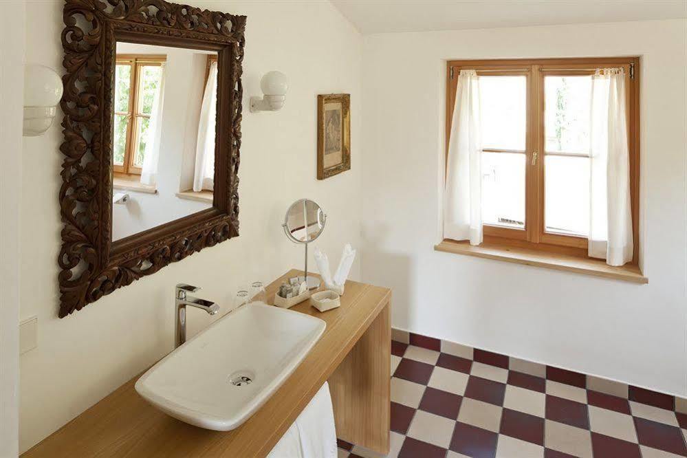 Ottmanngut Suite And Breakfast Мерано Екстериор снимка